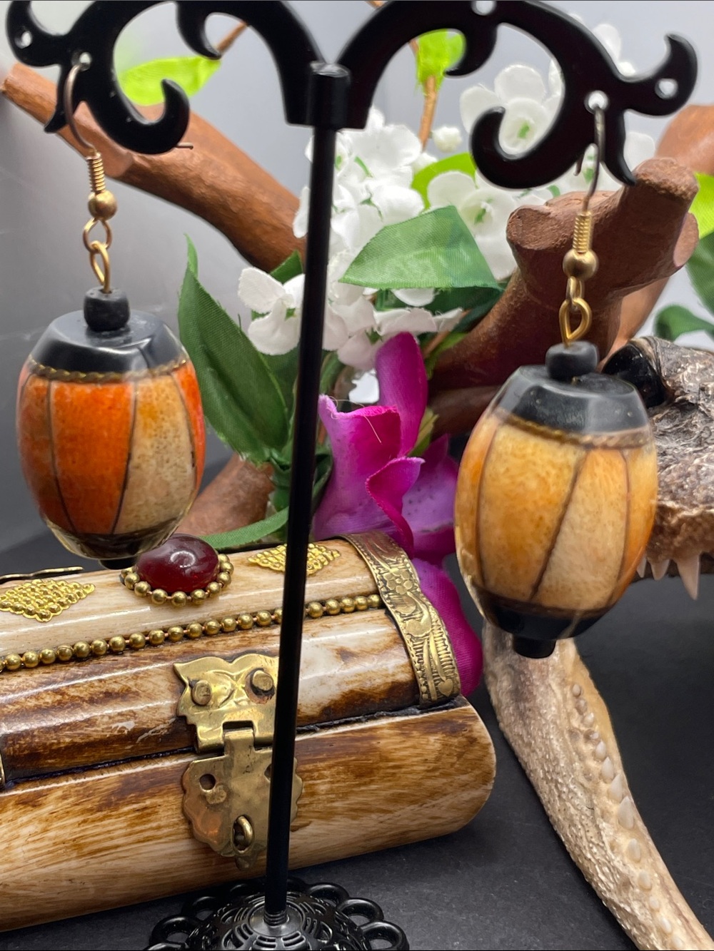 Coral inlay barrel earrings